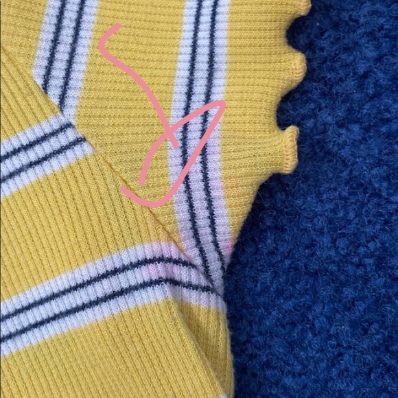 Yellow garage striped t-shirt - Picture 4 of 4